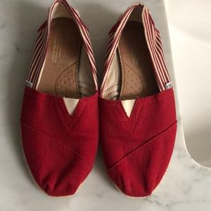 Women’s Toms University Slip Ons size 7